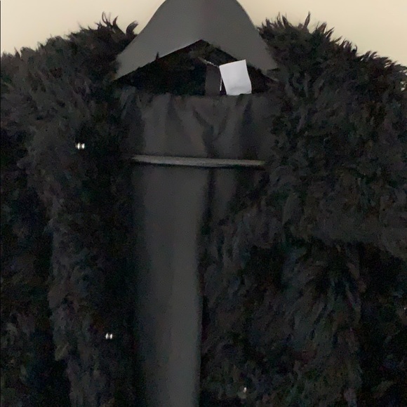 Black fur jacket - Picture 3 of 5